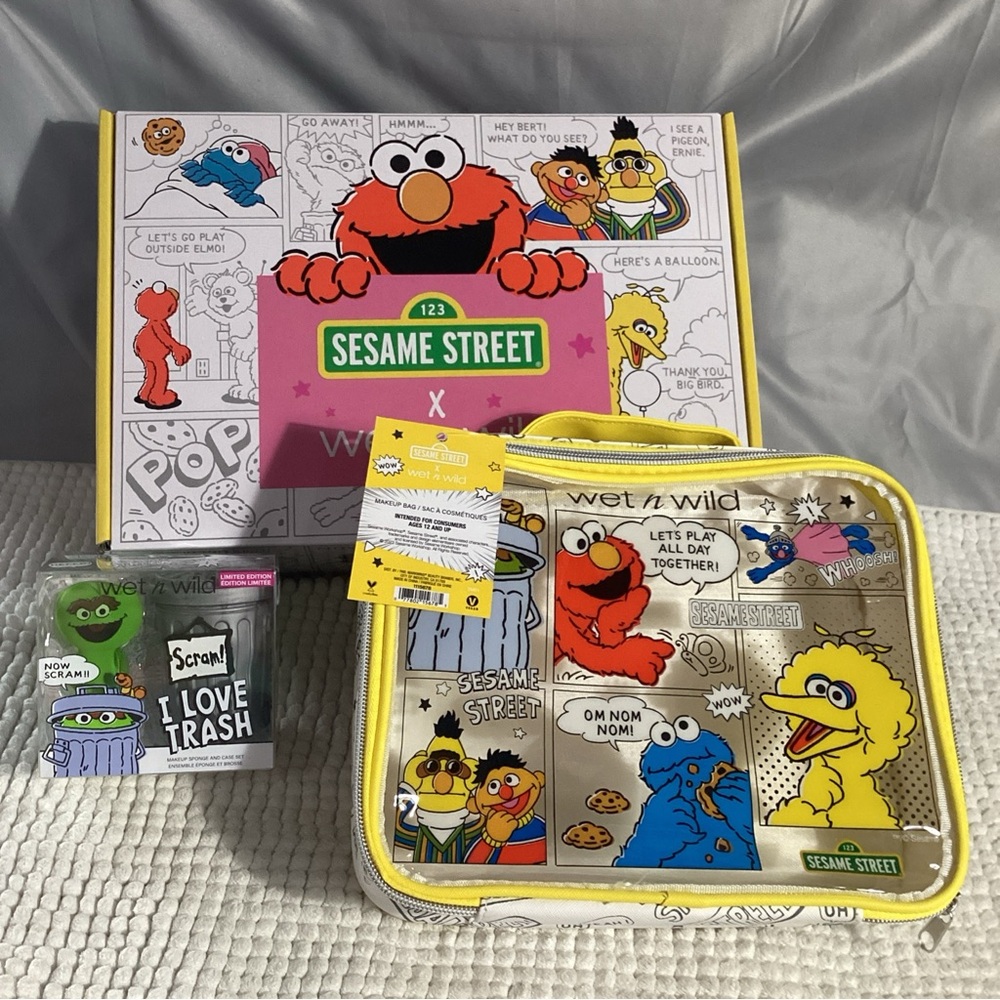 Wet n Wild Sesame Street Limit Ed Makeup Collection, PR Box + Bag + Sponge Set - Picture 16 of 16
